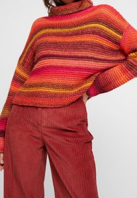 United Colors of Benetton Sweter