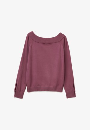 Sweter w kolorze mauve z długimi rękawami, szerokim prążkowanym dekoltem w łódkę oraz mankietami z guzikami, rozłożony płasko na białym tle.