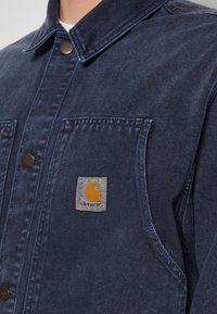 Carhartt WIP DOUBLE FRONT JACKET  - Casaco de ganga - dark navy worn washed