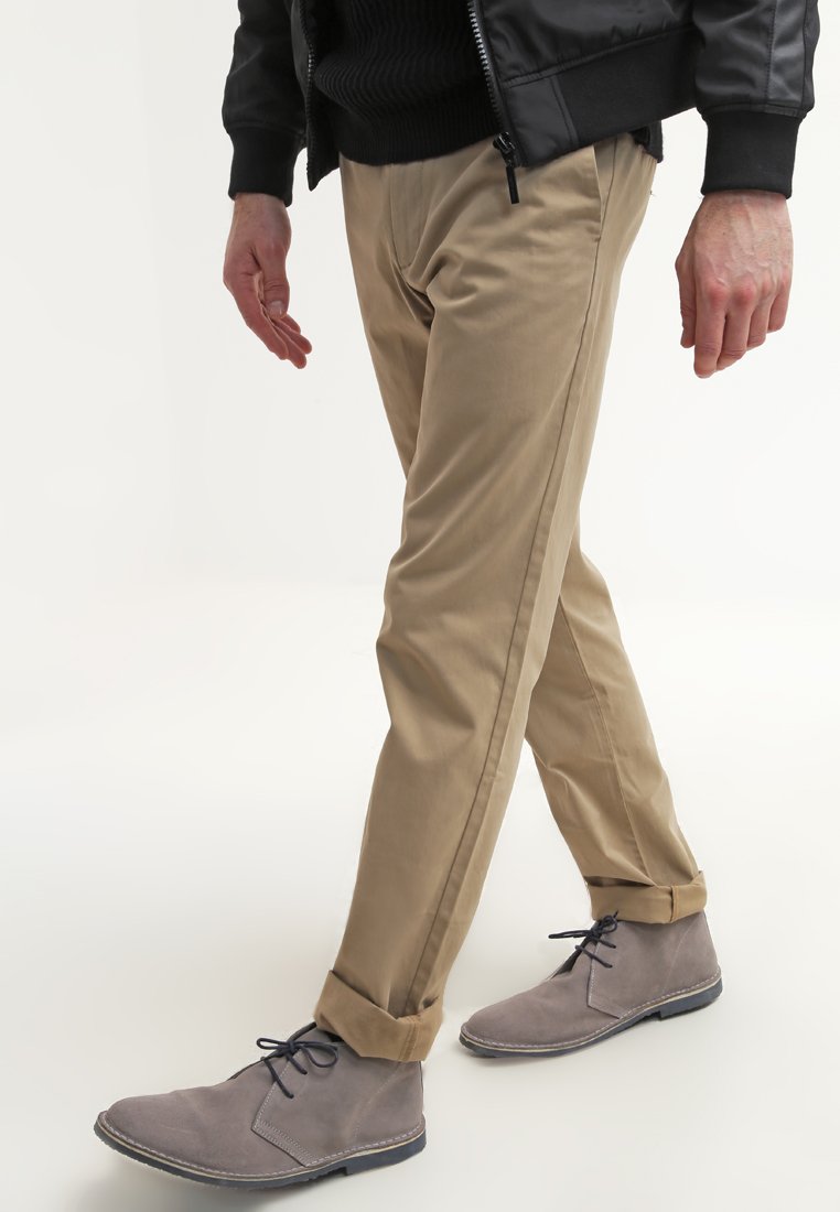 DOCKERS BEST PRESSED INSIGNIA EXTRA SLIM - Chino - british khaki/beige -  Zalando.de