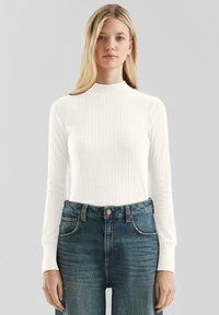 QS Longsleeve - creme