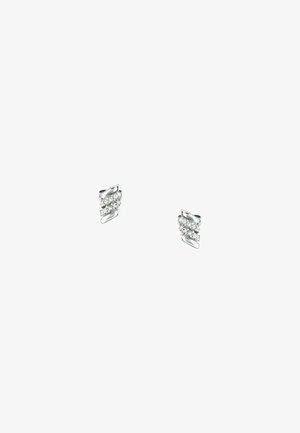 Orecchini a perno in argento con un design intrecciato, caratterizzati da tre file di strass trasparenti, superficie liscia e finitura lucida.
