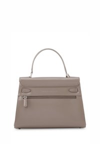 Graue Lederhandtasche mit einer klaren, strukturierten Form, einem Tragegriff oben und einer vorderen Reißverschlusstasche. Verfügt über geprägten Schriftzug und klare Linien.