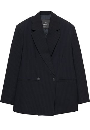Blazer a doppio petto nero a righe con rever a punta, due bottoni frontali, tasche a filetto e maniche lunghe, disposto in piano.