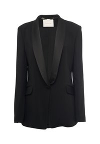 Blazer nero con revers in satin, maniche lunghe, due tasche frontali e senza chiusura. Tessuto liscio con una silhouette sagomata.