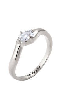 Bague en argent avec un bandeau lisse et courbé, ornée d'une pierre précieuse ovale et transparente sertie dans quatre griffes, marquée 925 pour l'argent sterling.