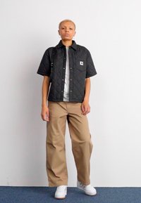 Carhartt WIP LAURENS SHIRT - Button-down blouse - black