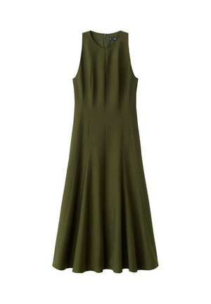 Abito senza maniche verde oliva con collo rotondo e silhouette svasata. La texture liscia e le cuciture verticali conferiscono un aspetto strutturato.