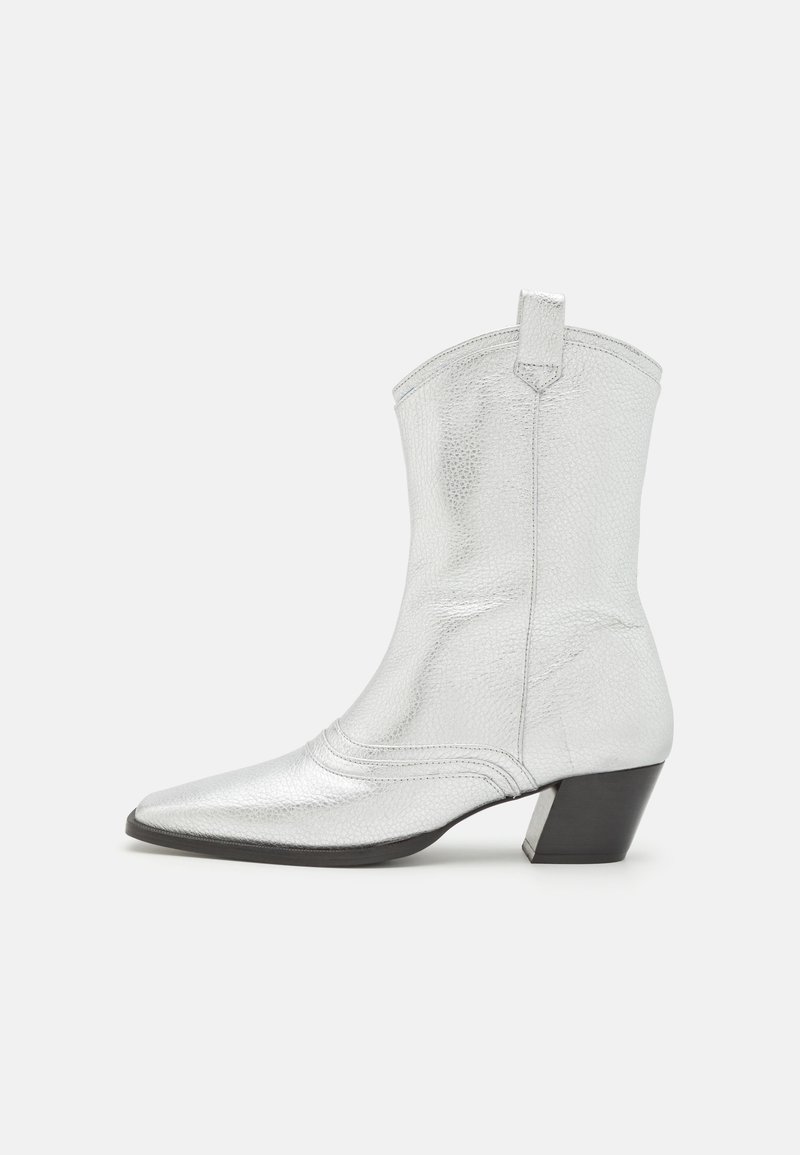 Castañer Botines camperos plateado