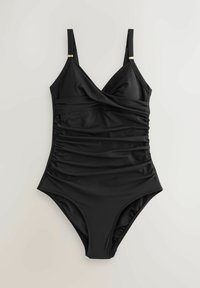 Maillot de bain une pièce noir avec bretelles réglables, côtés froncés et un devant cache-cœur en V.