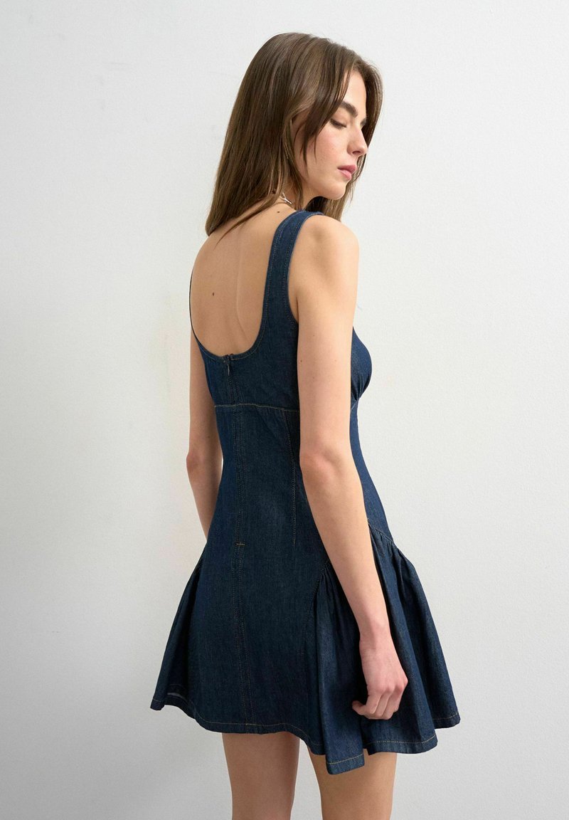 Topshop Denim dress - dark blue denim/dark-blue denim - Zalando.ie Topshop Denim dress - dark blue denim/dark-blue denim - Zalando.ie
