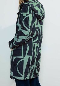 Cecil Parka - mottled light green