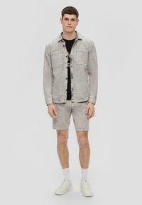 QS Jeans Shorts - hellgrau