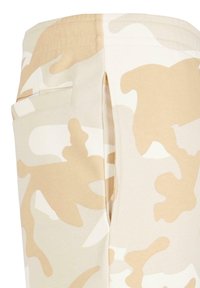 Urban Classics WIDE CAMO - Cargo hlače - simplesandcamo