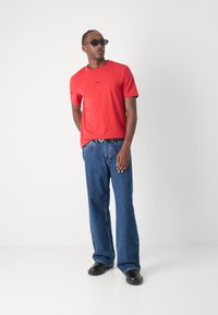 BOSS TCHUP - T-Shirt basic - medium red