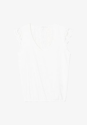 Top bianco senza maniche con scollatura a V e dettagli in pizzo sulle spalle; presenta un tessuto texturizzato e orlo elasticizzato.