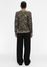 Object Svetr - light brown