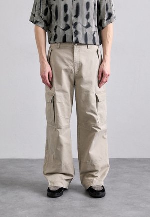 PERFECT TROUSERS - Pantaloni cargo - beige