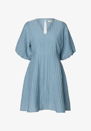 Selected, MIDIKLEID KURZÄRMELIGES - Denné šaty - dusty blue