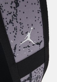 Jordan JAN BACKPACK UNISEX - Sac à dos - cement grey
