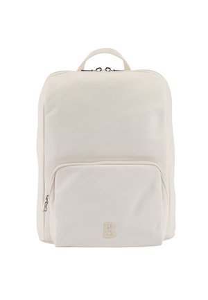 Rektangulær rygsæk i cremefarve med topgreb, frontlynlås lomme, sølv lynlåse og et lille præget "B" logo på lommen.