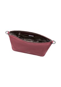Kleine, staubige rosa Wildledertasche mit silbernem Reißverschluss, Innenfach mit Reißverschluss und stoffgefüttert, markiert "Roeckl."