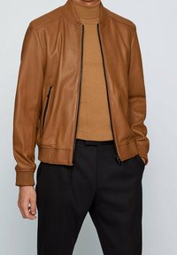 BOSS Skinnjacka - brown