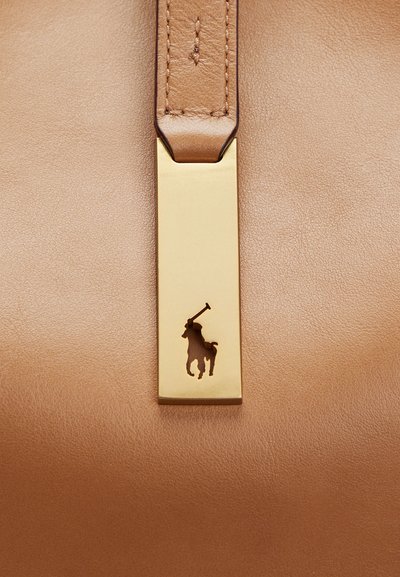 Polo Ralph Lauren POLO ID LARGE CALFSKIN SHOULDER BAG - Bolso de mano - light brown