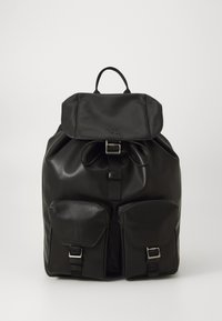 WEBBING STRAP FLAP BACKPACK - Turistinė kuprinė - black