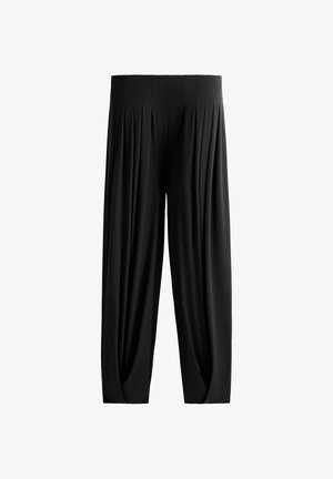 Pantaloni neri a gamba larga con vita alta, pieghe anteriori e vita liscia, presentati su sfondo bianco.