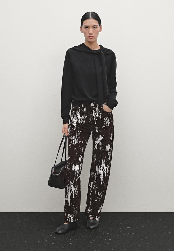 LOOSE-FIT  - Flared Jeans2