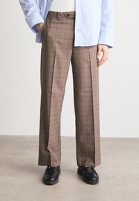 AllSaints HOBART TROUSER - Stoffhose - stone white