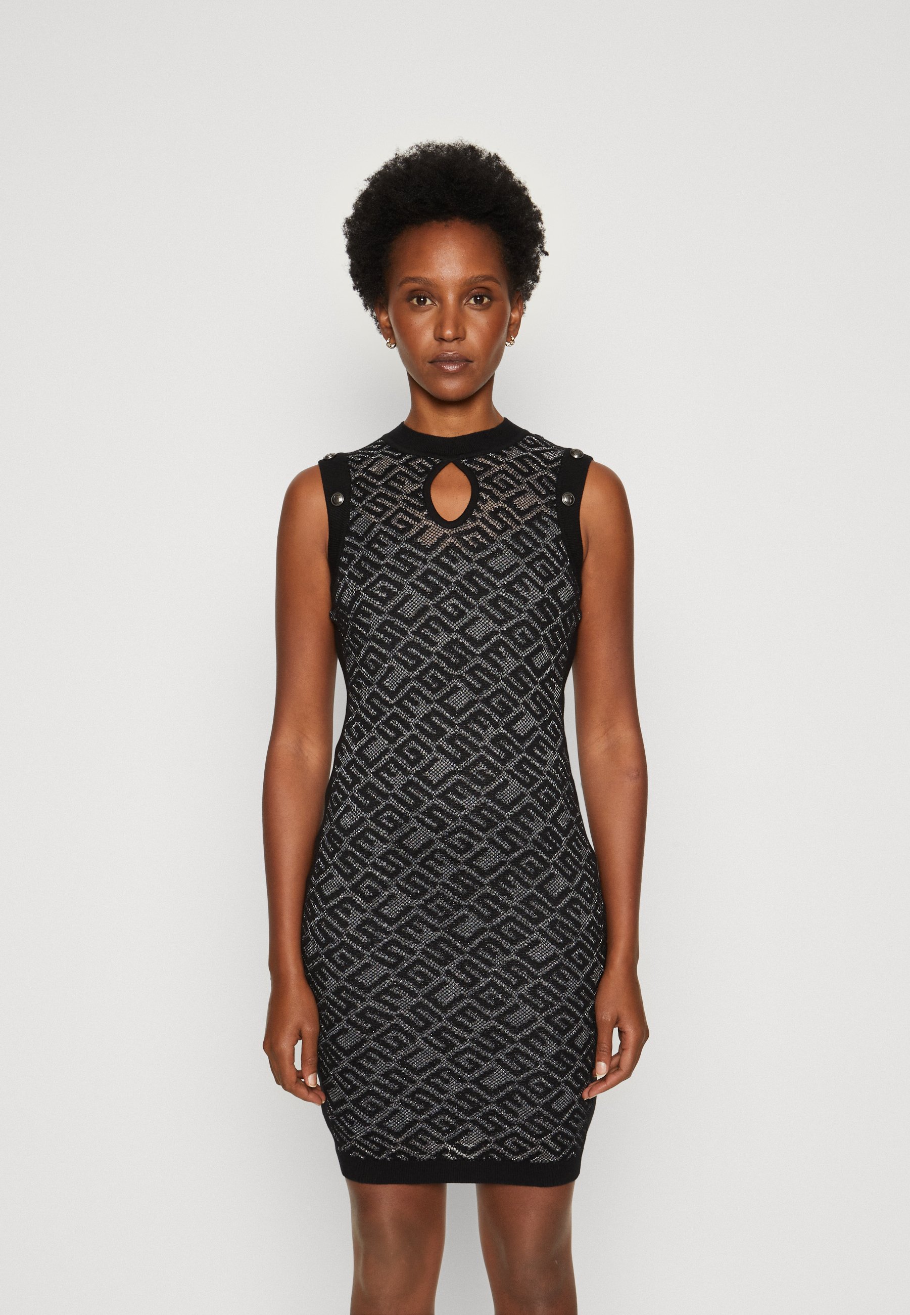 Jet Black Etui Jurk Guess Zwarte Jurk Guess CHELSEA LOGO SL Shift