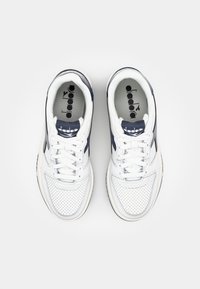 Thumbnail Image 7