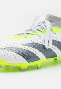 adidas Performance PREDATOR ACCURACY 1 - Fußballschuhe für festen Untergrund - footwaer white/core black/lucid lemon