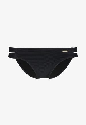 Zwarte bikini onderkant met een geribbelde textuur, lage taille en twee zijsnaren. Gouden logo-accent aan de voorkant.