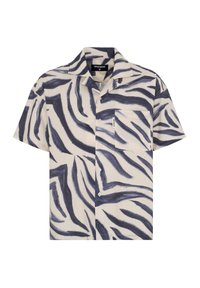 Cameriera a maniche corte in tessuto crema con un motivo a righe zebra blu navy, taschino sul petto e colletto a punte con chiusura a bottoni.