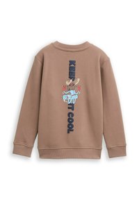 Bruine sweatshirt met een ontspannen pasvorm, voorzien van een grafisch ontwerp van een eland en de tekst "HOU HET KOEL" in donkerblauw op de achterkant.