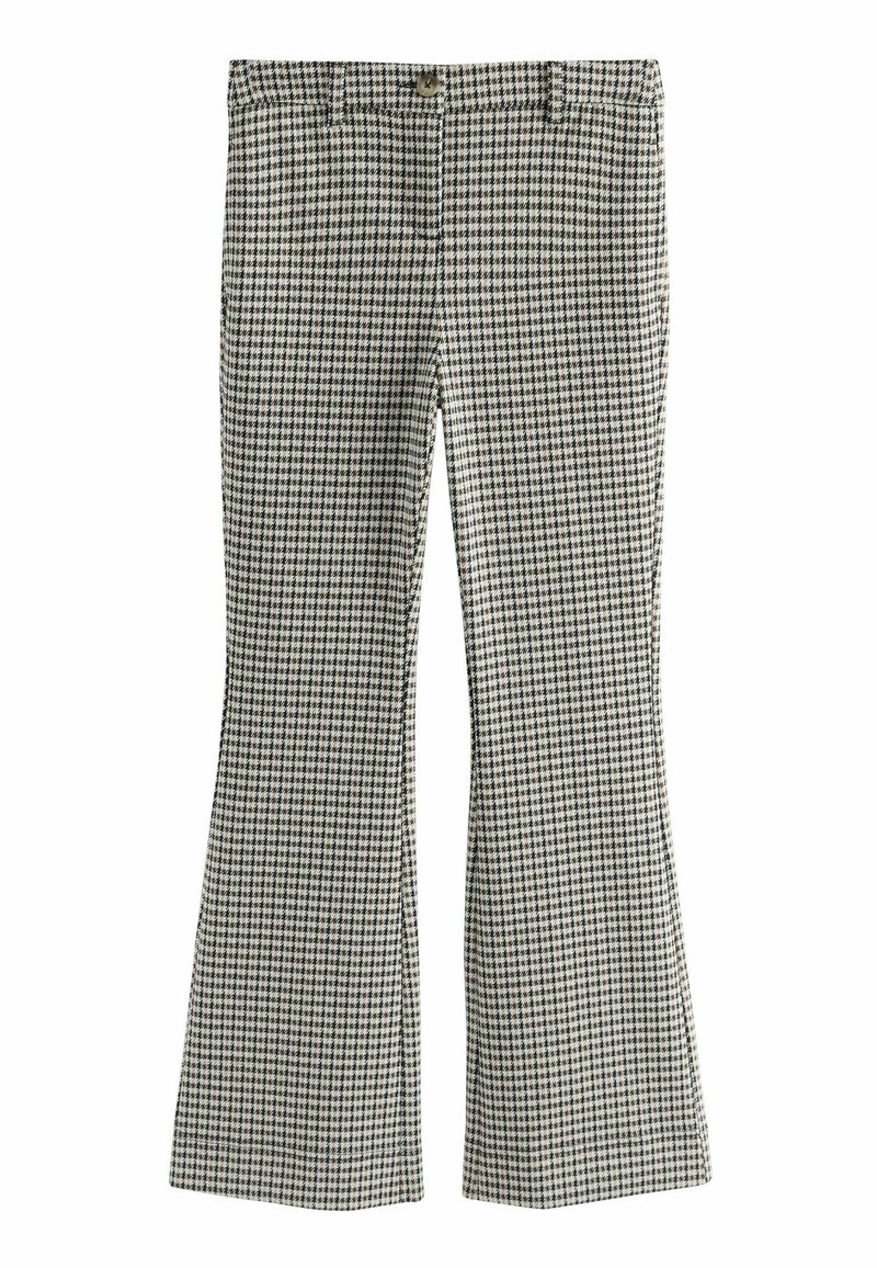 Pantalons à carreaux noir et blanc évasés, confectionnés dans un tissu léger, avec une fermeture à bouton et des passants de ceinture, présentant un motif de texture subtil.