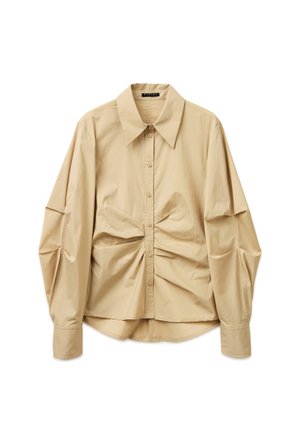 Camicia beige a manica lunga con bottoni, colletto ampio e dettagli in tessuto arricciato in vita e sulle maniche.