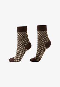 Selected, brown