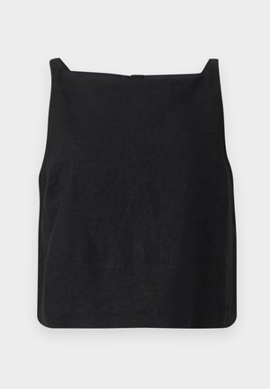 Μαύρο cropped top χωρίς μανίκια με τετράγωνο λαιμόκοψη και ίσια μπάσκα, απεικονισμένο σε λευκό φόντο.