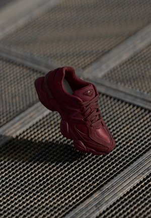 U9060 - Sneakers - burgundy