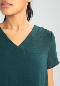 Vero Moda Blus - dark green