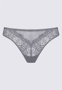 Unselected, lovely grey