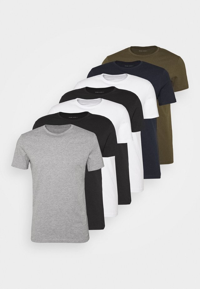 7 PACK - T-shirts - white/blue/green