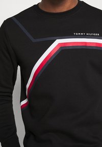 Tommy Hilfiger Felpa - black