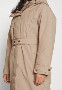 Didriksons Parkas - beige