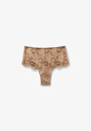 Lace hipster ondergoed in nude met bloemmotieven, golvende randen en een gladde textuur. Bevat een low-rise ontwerp voor comfort.
