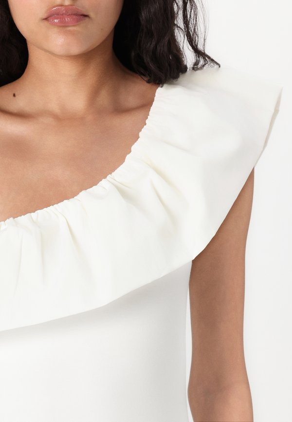 SOFFY - Top - cloud dancer2